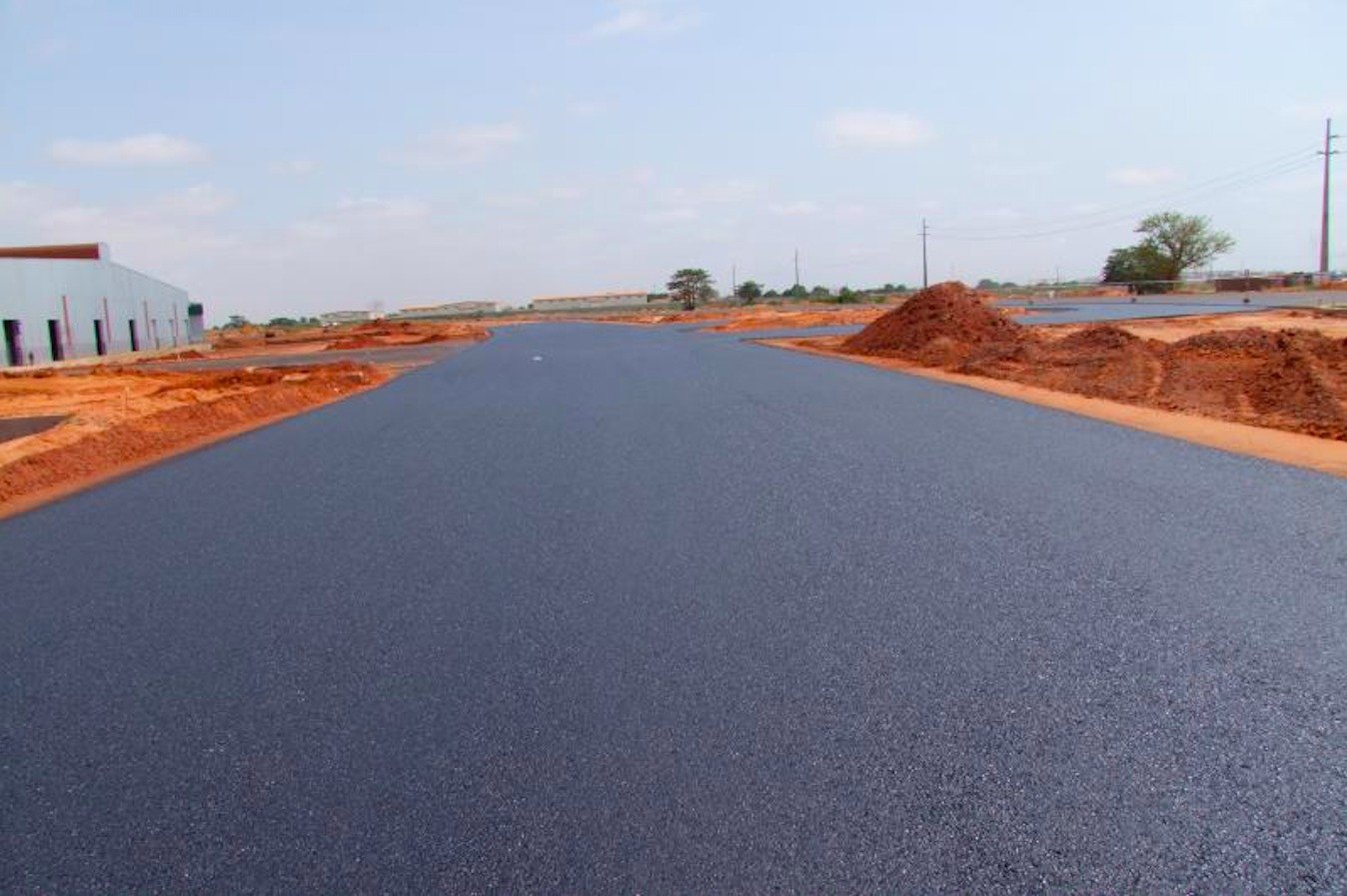 Asfaltagem do projecto Maye Maye – Cacuaco